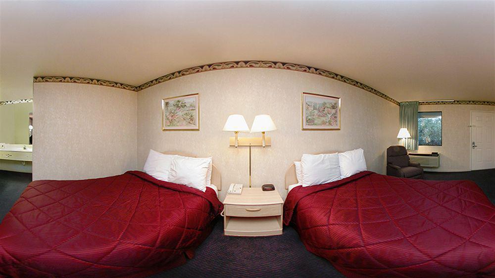 Rodeway Inn & Suites Hwy 290 Nw Houston Eksteriør bilde